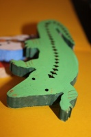 Зеленый крокодил - акриловые краски